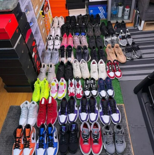 Nike Shoes Wholesale - Image 2